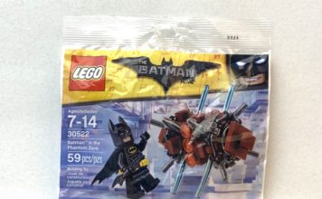 A Year of Polybags 126/260: 30522 Batman in the Phantom Zone Review